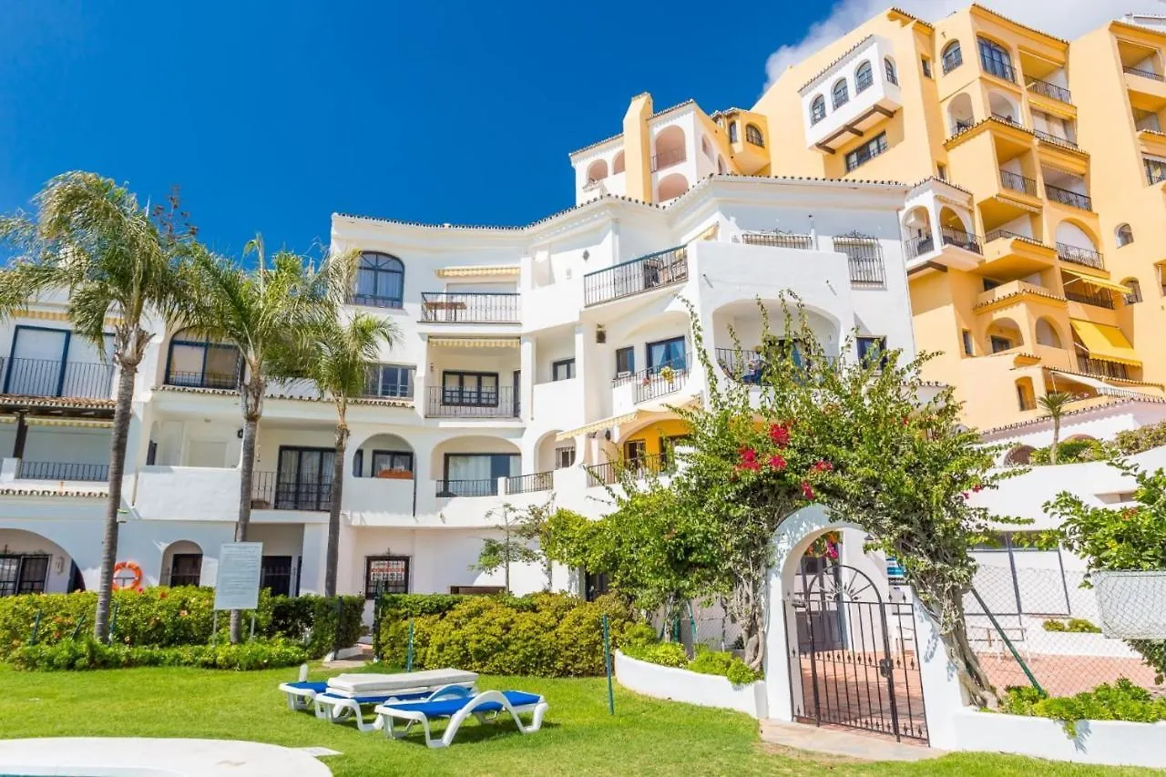 L168 Cabopino Apartment Marbella