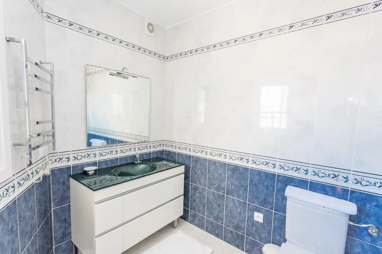 L168 Cabopino Apartment Marbella