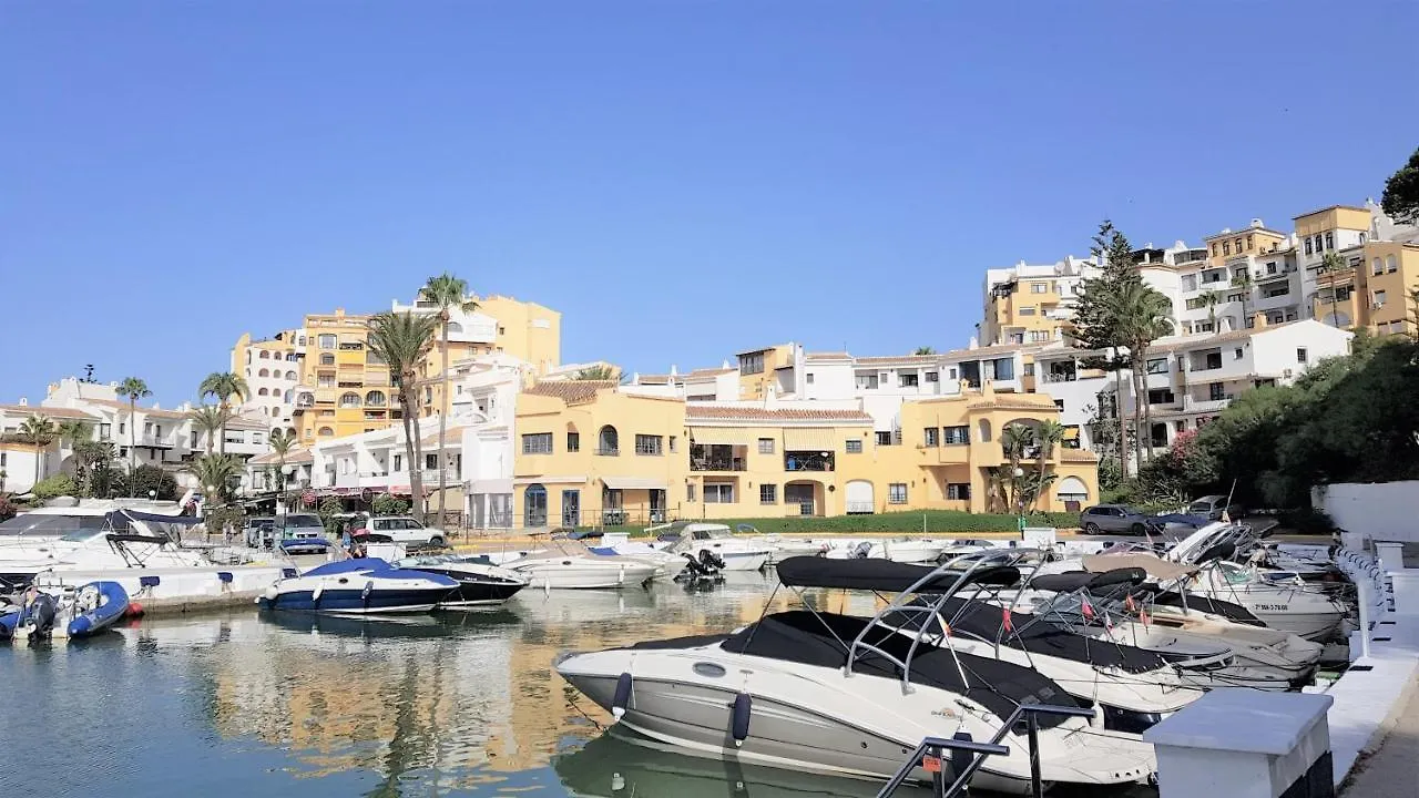 L168 Cabopino Apartment Marbella