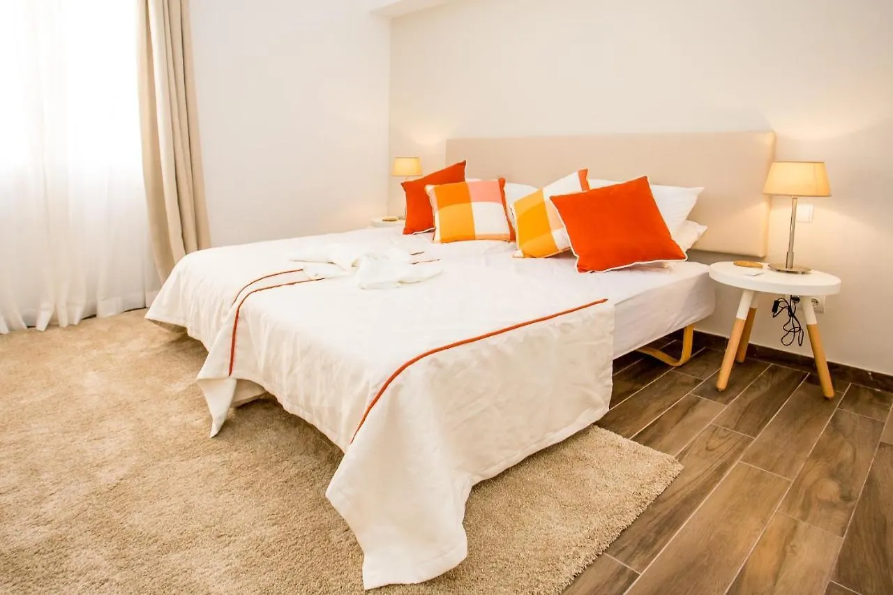 L168 Cabopino Apartment Marbella